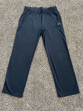 Women’s Nike Therma-FIT All-Time Training Pants size medium
